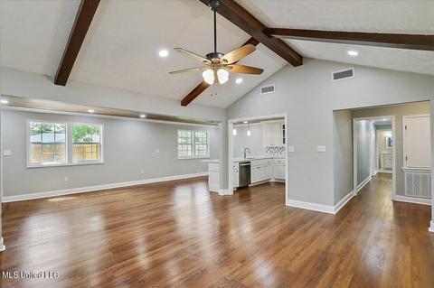 215 Fairfield Dr, Jackson, MS 39206 photo 9