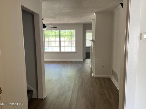1814 N Timber Way, Hernando, MS 38632 photo 5