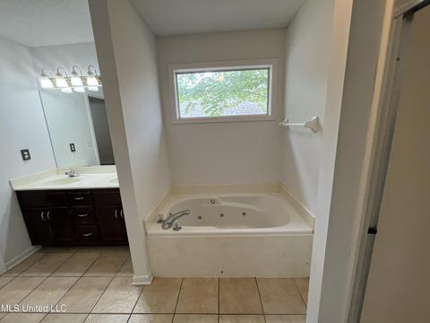 1814 N Timber Way, Hernando, MS 38632 photo 14
