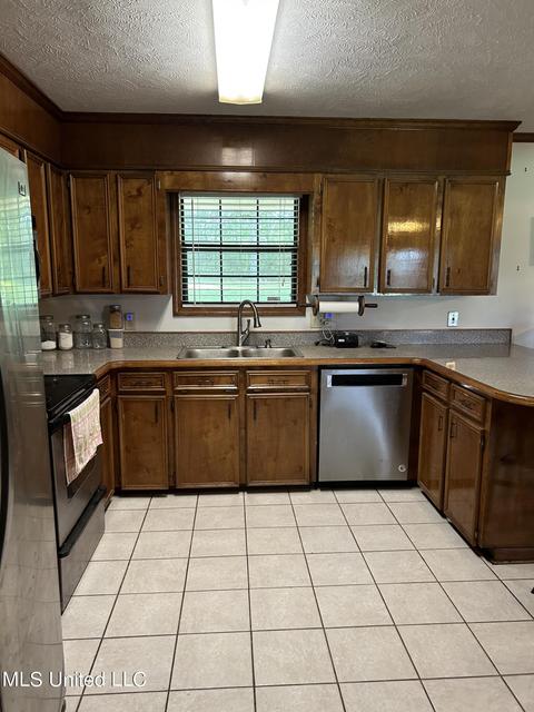 648 Cox Ferry Rd, Flora, MS 39071 photo 5