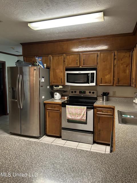 648 Cox Ferry Rd, Flora, MS 39071 photo 4