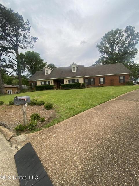 1738 Tanglewood Cv, Jackson, MS 39213 photo 2