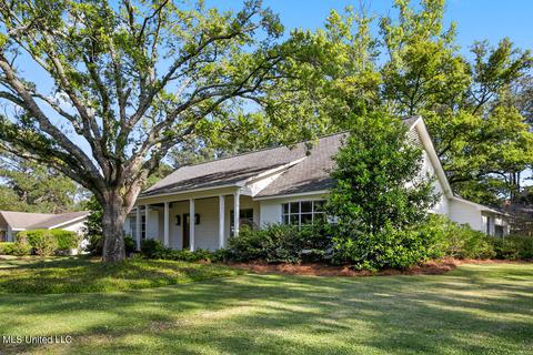 2253 E Manor Dr, Jackson, MS 39211 photo 3