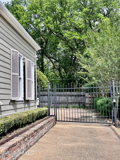 3 Pond Side Dr, Jackson, MS 39211 photo 6