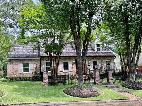 3 Pond Side Dr, Jackson, MS 39211 photo 2