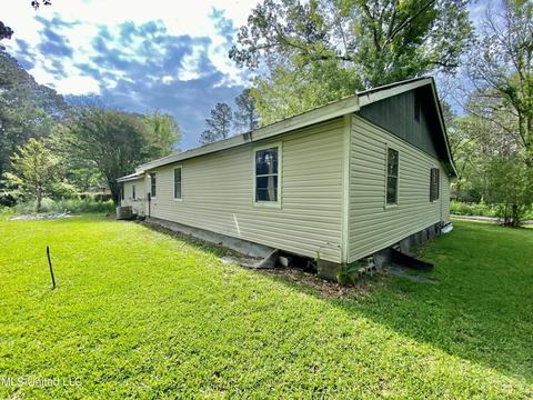 1446 Lakeview Ave, Jackson, MS 39212 photo 4