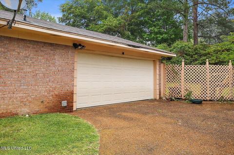 6230 Mossline Dr, Jackson, MS 39211 photo 4