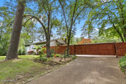 4143 N Honeysuckle Ln, Jackson, MS 39211 photo 7