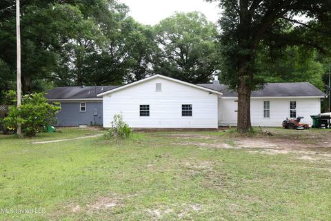 13821 Constitution Rd, Moss Point, MS 39562 photo 5