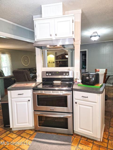 13821 Constitution Rd, Moss Point, MS 39562 photo 11