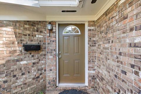 210 Riviera Dr, Jackson, MS 39211 photo 4