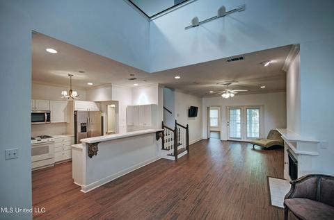 8 Bluff, Brandon, MS 39047 photo 9