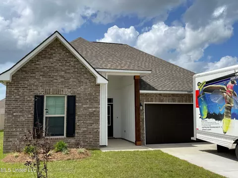 16442 Millsaps Ave, Gulfport, MS 39503
