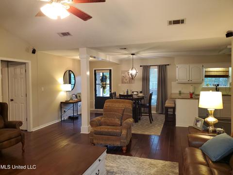 61 Timber Ln, Purvis, MS 39475 photo 2