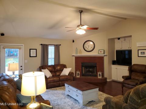 61 Timber Ln, Purvis, MS 39475 photo 4