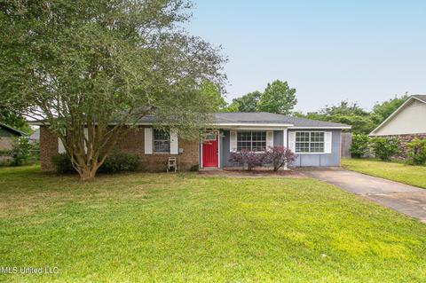 121 Royal Dr, Long Beach, MS 39560