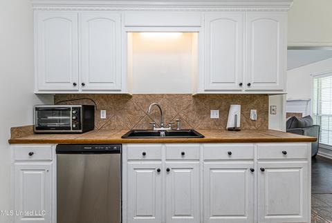 130 Holmar Dr, Brandon, MS 39047 photo 9