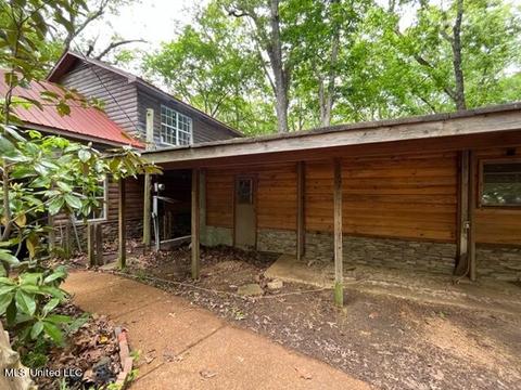 256 N Forrest Dr, Sardis, MS 38666 photo 4