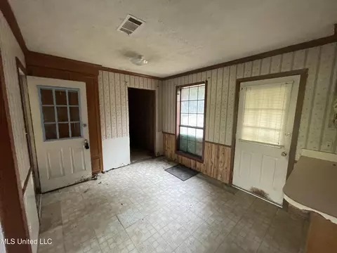 110 Bryant Ln, Magee, MS 39111 photo 5