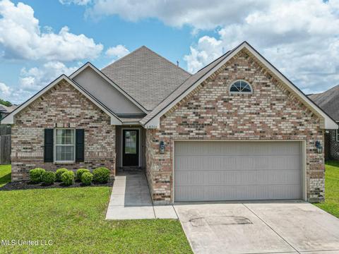 15210 Oberlin Ave, Gulfport, MS 39503