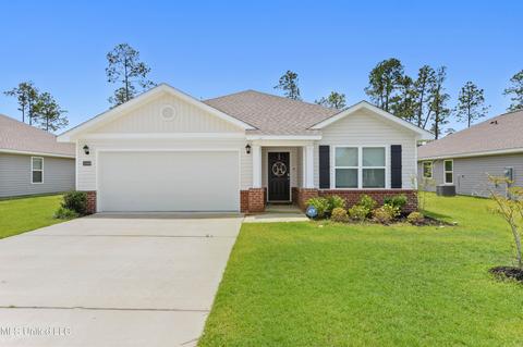 10099 Willow Leaf Dr, Gulfport, MS 39503