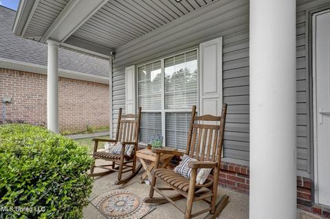 2035 Plumas Dr, Nesbit, MS 38651 photo 2