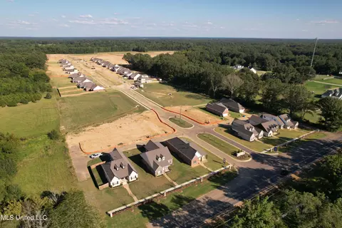 552 S Craft Rd, Hernando, MS 38632 photo 2