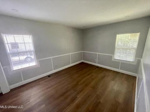 405 Cummins St, Jackson, MS 39204 photo 9