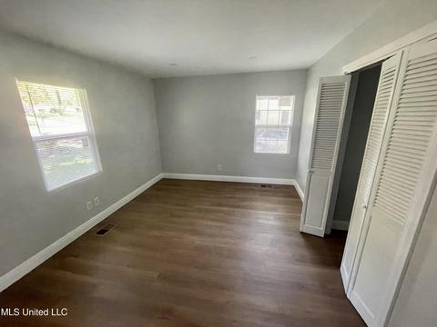 405 Cummins St, Jackson, MS 39204 photo 7