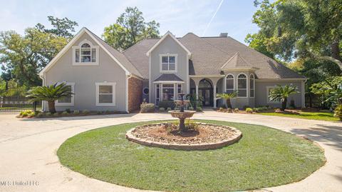 2050 Wendolyn Cv, Biloxi, MS 39531