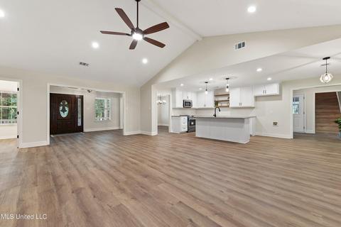 466 Live Oak Dr, Lucedale, MS 39452 photo 7