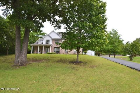 4772 Jennifer Ln, Olive Branch, MS 38654