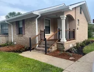 1462 Courthouse Rd, Gulfport, MS 39507