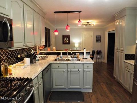 118 W Pinebrook Dr, Brandon, MS 39047 photo 11
