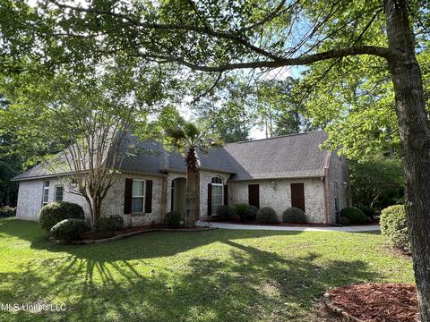 8335 Kahala Dr, Diamondhead, MS 39525 photo 2