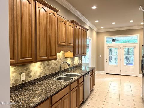 8335 Kahala Dr, Diamondhead, MS 39525 photo 19