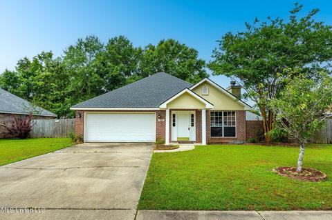459 Pinecrest Cir, Long Beach, MS 39560 photo 1