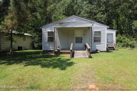606 9th Ave NW, Magee, MS 39111 photo 2