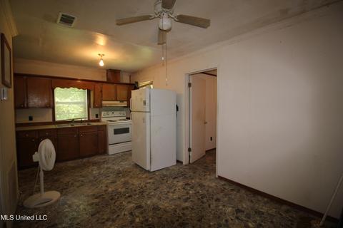 606 9th Ave NW, Magee, MS 39111 photo 6
