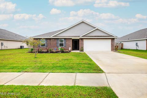 10286 Willow Leaf Dr, Gulfport, MS 39503