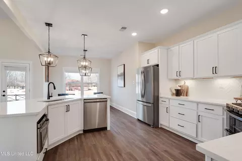 4878 June Fall Dr, Olive Branch, MS 38654 photo 12