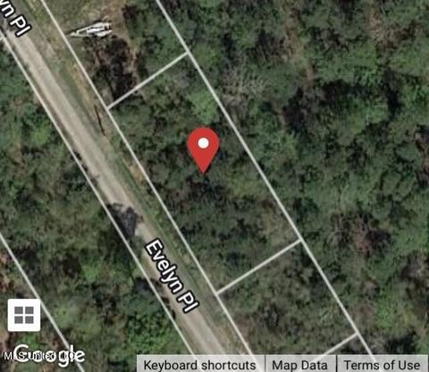 5046 Evelyn Pl, Bay Saint Louis, MS 39520