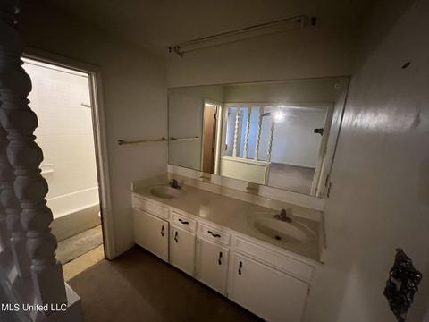 526 Berwick Dr, Brandon, MS 39047 photo 8