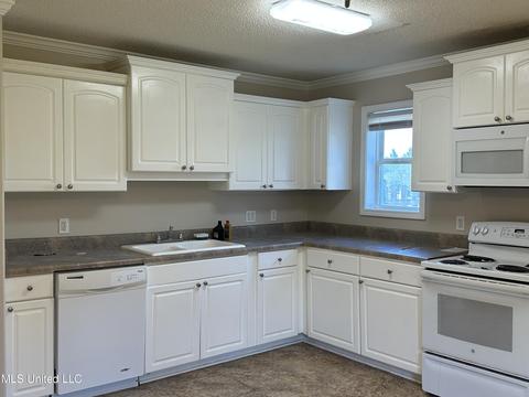 19335 Crestwick St, Saucier, MS 39574 photo 6