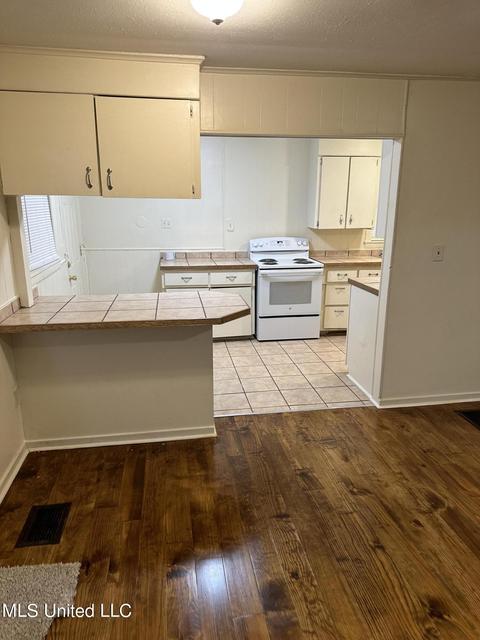 3045 Woodview Dr, Jackson, MS 39212 photo 13