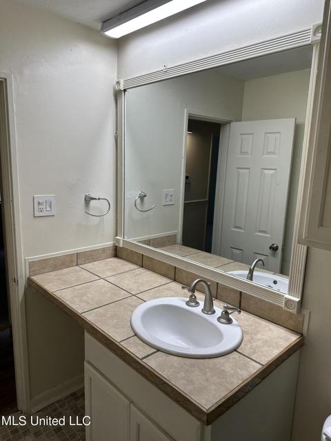 3045 Woodview Dr, Jackson, MS 39212 photo 19
