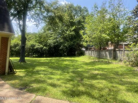 121 Hillcroft Pl, Jackson, MS 39211 photo 3