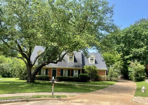 121 Hillcroft Pl, Jackson, MS 39211