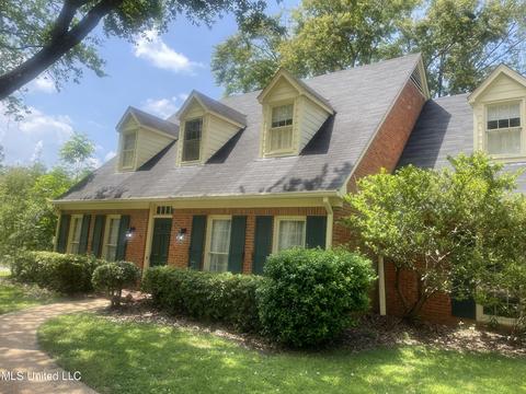 121 Hillcroft Pl, Jackson, MS 39211 photo 2
