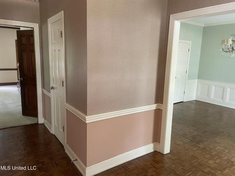 121 Hillcroft Pl, Jackson, MS 39211 photo 4